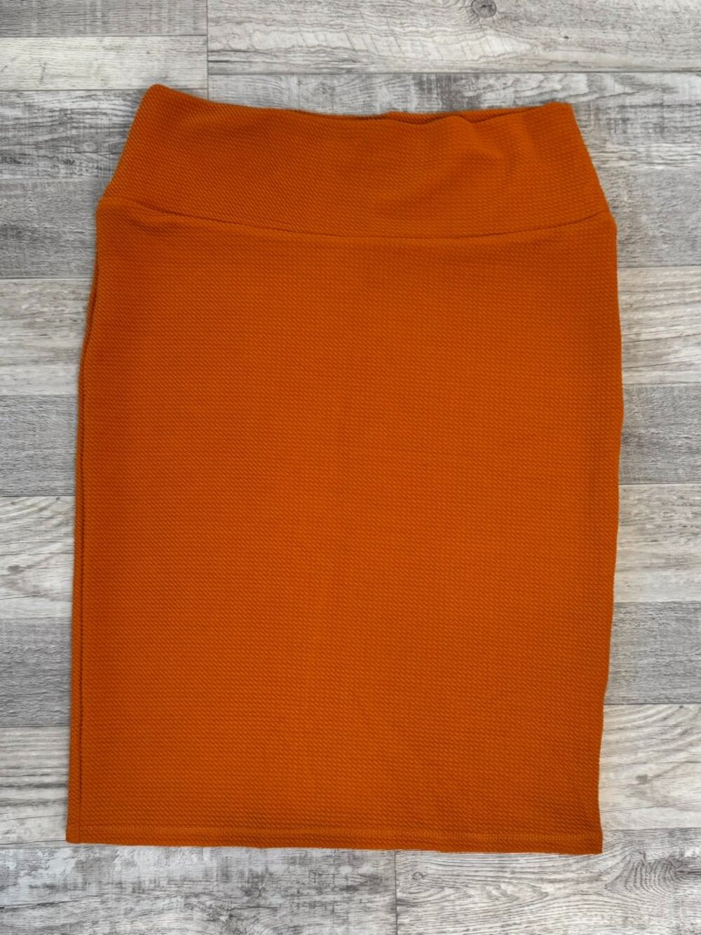 Lularoe Cassie skirt orange textured pencil stretchy size medium G11